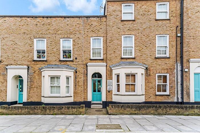 1 Bedroom Flat To Rent In Spanby Road, London, E3