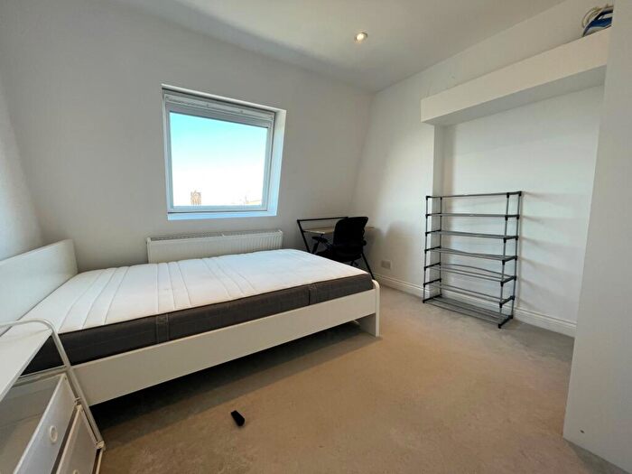 4 Bedroom Flat To Rent In Brecknock Road, Tufnell Park, N7