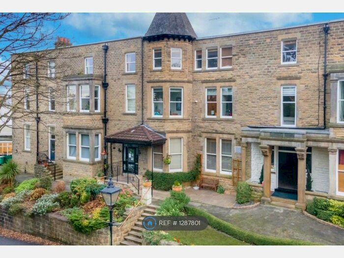 2 Bedroom Flat To Rent In Kensington Apartments, Harrogate, HG2