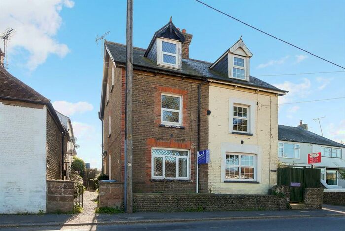 3 Bedroom House To Rent In Bilsham Road, Yapton, BN18