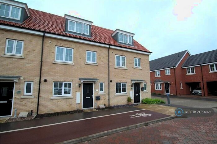 4 Bedroom Terraced House To Rent In Osprey Drive, Stowmarket, IP14