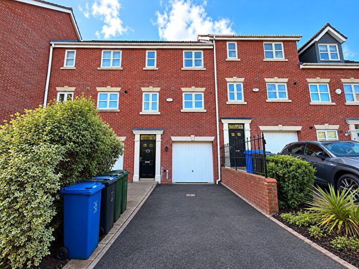 3 Bedroom Terraced House To Rent In Mulberry Close, Manchester, M26