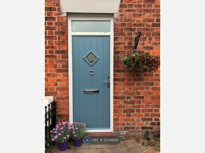 2 Bedroom Terraced House To Rent In St. Johns Street, Lytham St. Annes, FY8