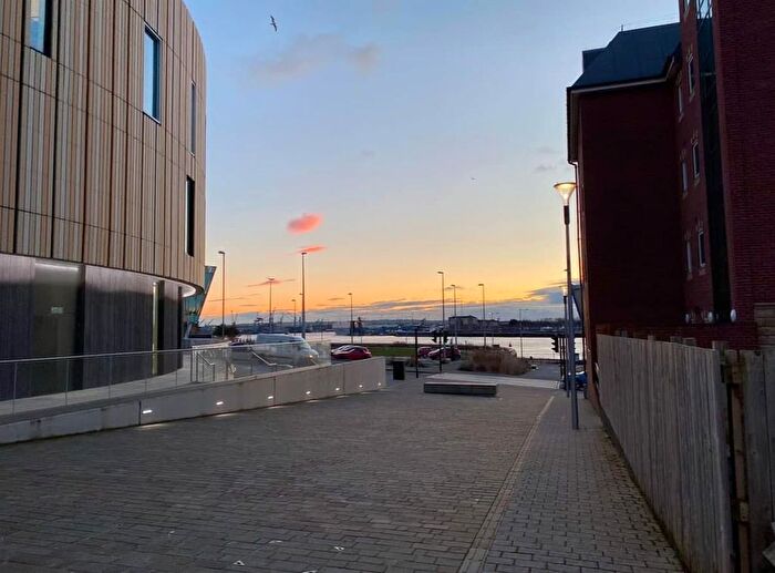 2 Bedroom Flat To Rent In Ferry Approach, South Shields, NE33