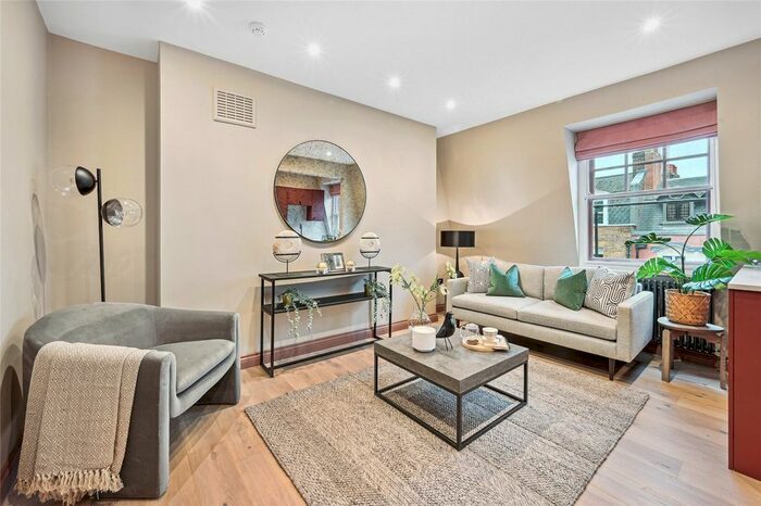 1 Bedroom Flat To Rent In Harley Street, London, W1G