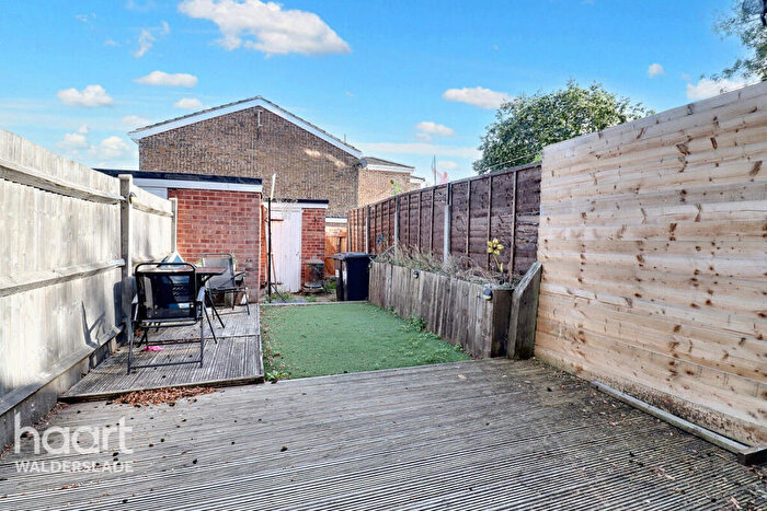 2 Bedroom Terraced House For Sale In Badger Road, Chatham, ME5