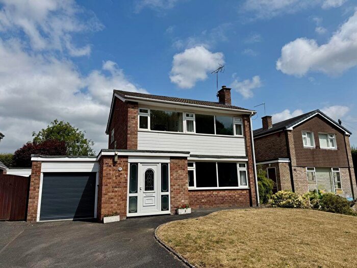 3 Bedroom Detached House For Sale In Dunbar Close, Holmes Chapel, CW4