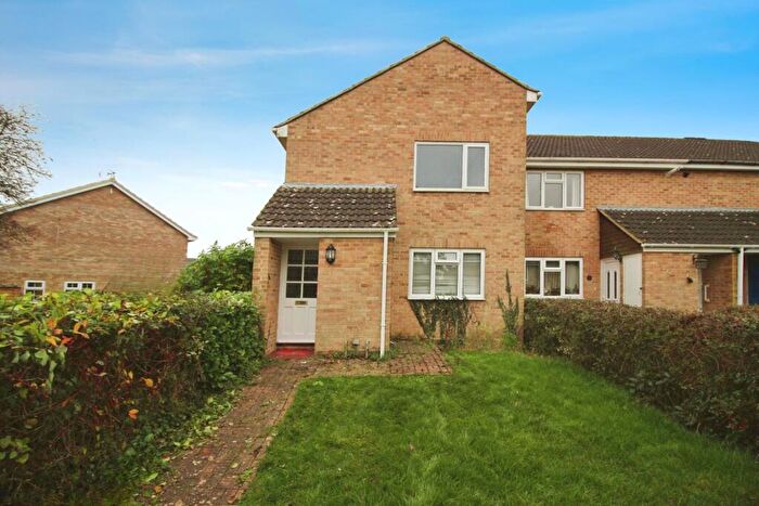 1 Bedroom Maisonette To Rent In Knowlands, Highworth, SN6