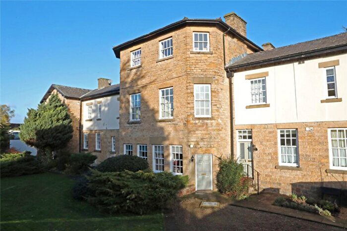 1 Bedroom Flat For Sale In Mowbray Grange, South End, Bedale, North Yorkshire, DL8