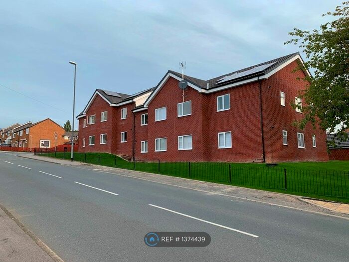 2 Bedroom Flat To Rent In Stanks Drive, Leeds, LS14