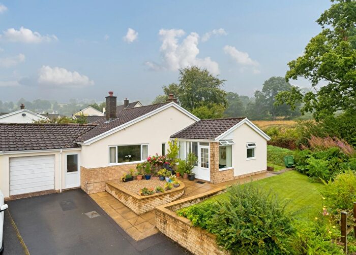 2 Bedroom Bungalow For Sale In Musgraves, Dulverton, TA22