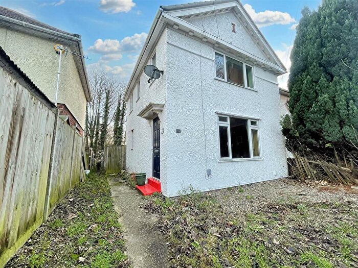 3 Bedroom Semi-Detached House To Rent In Barrett Road, Norwich, NR1