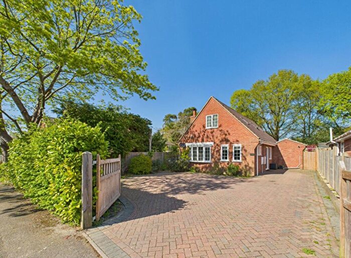 4 Bedroom Detached House For Sale In Cardinal Way, Locks Heath, Southampton, SO31