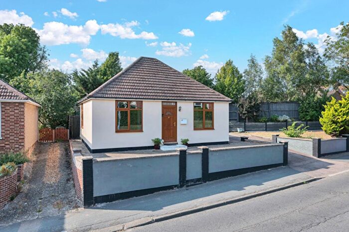 3 Bedroom Detached Bungalow For Sale In New Cheveley Road, Newmarket, CB8
