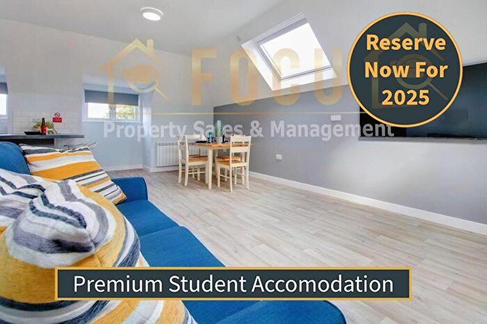 2 Bedroom Apartment To Rent In Houlditch Road, Dhian House, LE2