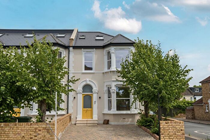 4 Bedroom End Of Terrace House To Rent In Broadfield Road, London, SE6