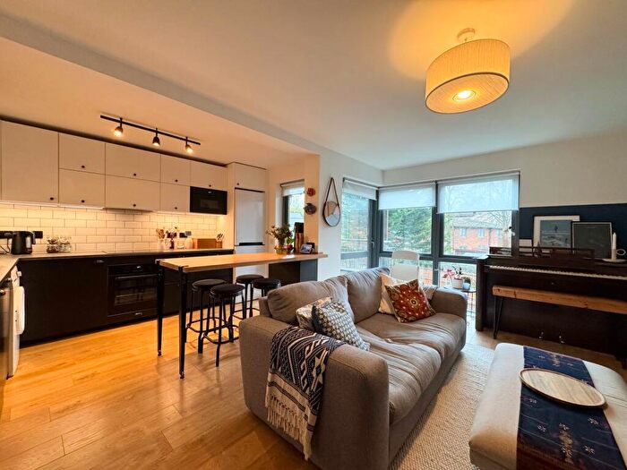 1 Bedroom Flat For Sale In Martlesham Walk, London, NW9