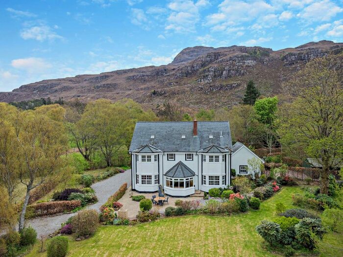 5 Bedroom Detached House For Sale In Annat, Achnasheen, Ross-Shire, IV22