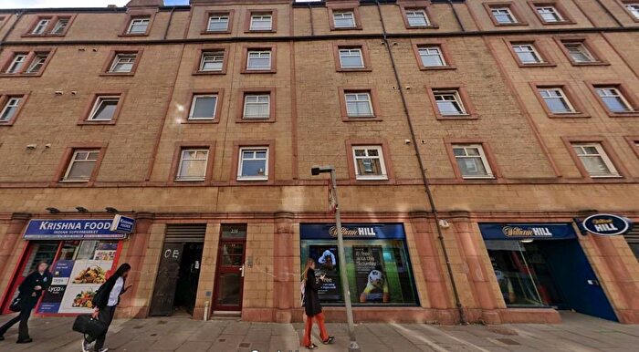 2 Bedroom Flat To Rent In Gorgie Road, Gorgie, Edinburgh, EH11