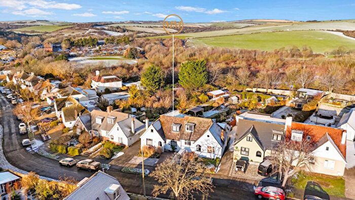 4 Bedroom Semi-Detached Bungalow For Sale In Braeside Avenue, Brighton, BN1