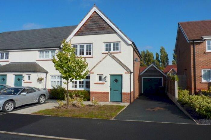 3 Bedroom Property To Rent In Hulme Close, Wirral, CH62