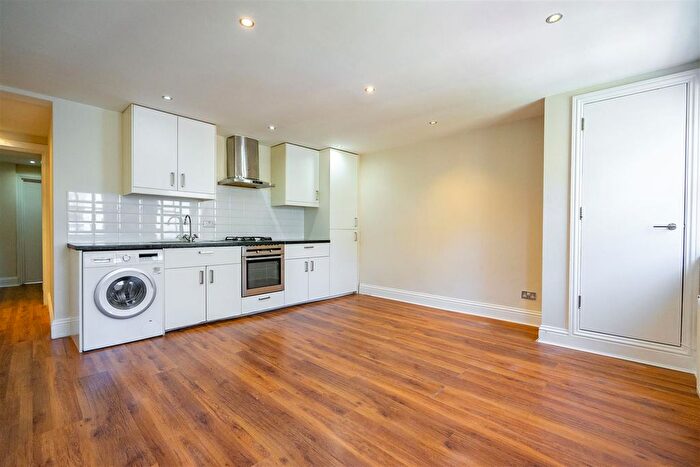 1 Bedroom Flat For Sale In Whitecross Street, Barbican, EC1Y
