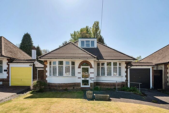 4 Bedroom Detached Bungalow For Sale In Limpsfield Road, South Croydon, CR2