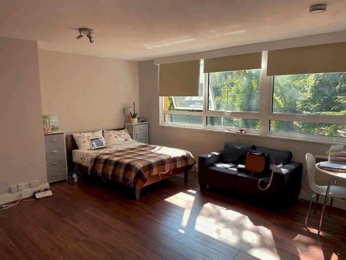 Studio To Rent In Hornsey Lane, Hornsey, N6