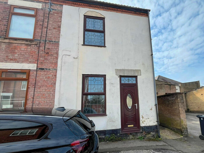 2 Bedroom End Of Terrace House To Rent In Percy Street, Nottingham, NG16