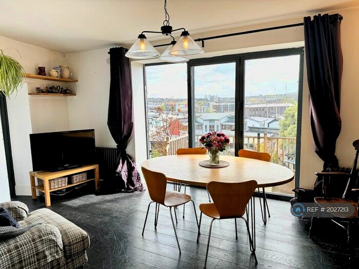 3 Bedroom Terraced House To Rent In Southernhay Avenue, Bristol, BS8