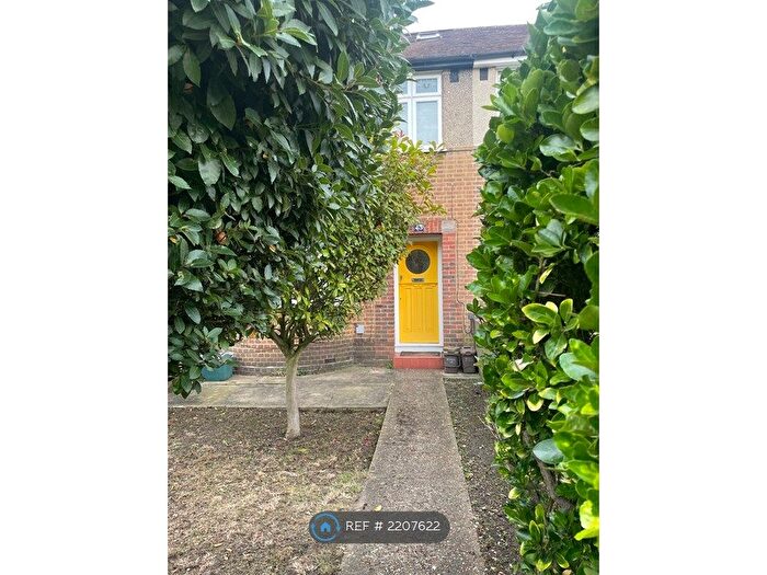 4 Bedroom Terraced House To Rent In Bushey Road, London, SW20