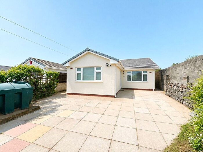 3 Bedroom Bungalow For Sale In Warren Road, Brean, Burnham-On-Sea, Somerset, TA8