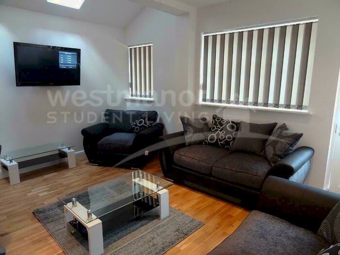 6 Bedroom Semi-Detached House To Rent In London Road, Leicester, LE2