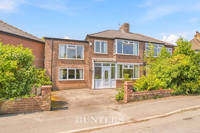 4 Bedroom Semi-detached House For Sale In High Barn Road, Alkrington, Manchester, M24