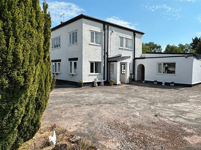 4 Bedroom Semi-Detached House For Sale In Cronton Road, Prescot, Merseyside, L35