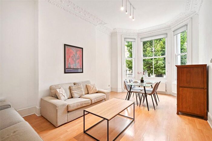 2 Bedroom Flat To Rent In Philbeach Gardens, London, SW5