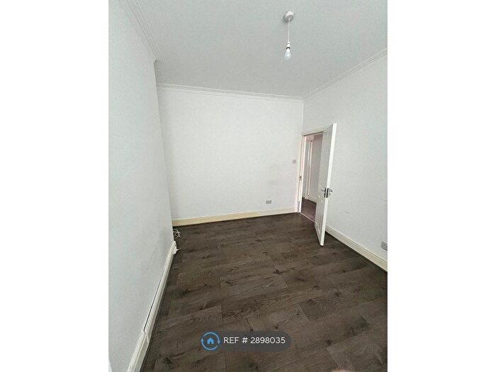 3 Bedroom Terraced House To Rent In Beeley St, Salford, M6