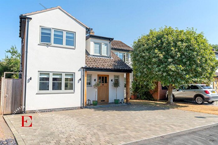 4 Bedroom Detached House To Rent In Amherst Road, Kenilworth, CV8