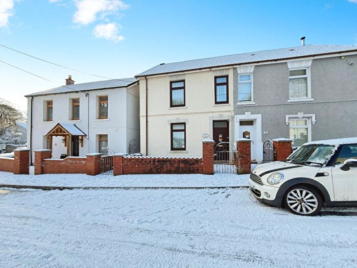 3 Bedroom Semi Detached House For Sale In Stepney Road, Llanelli, Carmarthenshire, SA15