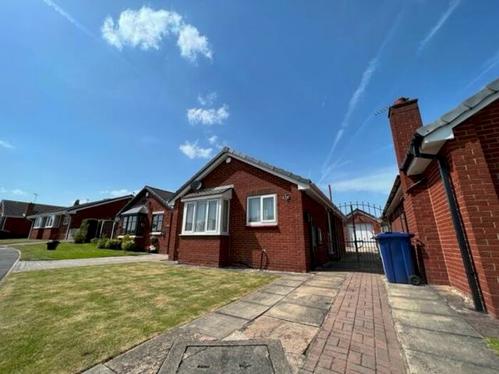 2 Bedroom Bungalow To Rent In Billingley Drive, Thurnscoe, Rotherham, S63