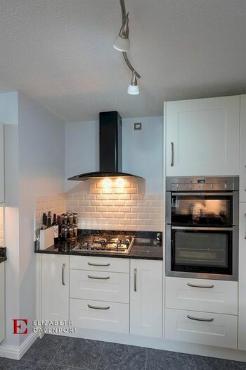 4 Bedroom Detached House For Sale In Greenland Court, Allesley Green, Coventry, CV5