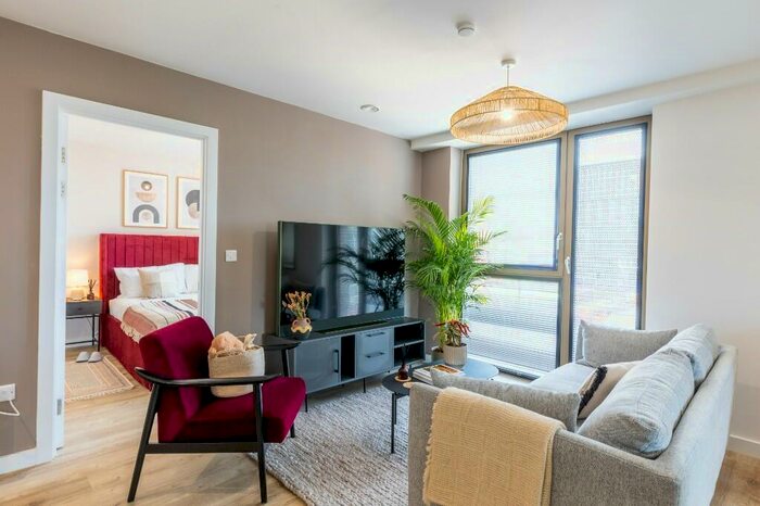 3 Bedroom Flat To Rent In Flat, Kangaroo Works, Rockingham Street, Sheffield, S1