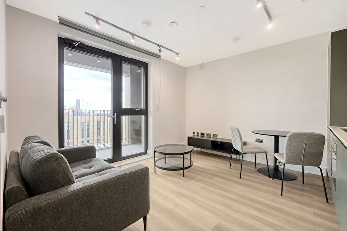 1 Bedroom Flat To Rent In Bridgeway Heights, Scrubs Lane, London, NW10