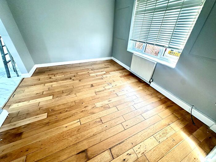 4 Bedroom Terraced House To Rent In Rushdene Close, Northolt, UB5