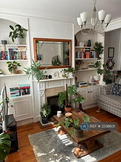 2 Bedroom End Of Terrace House To Rent In Acre Road, Kingston Upon Thames, KT2