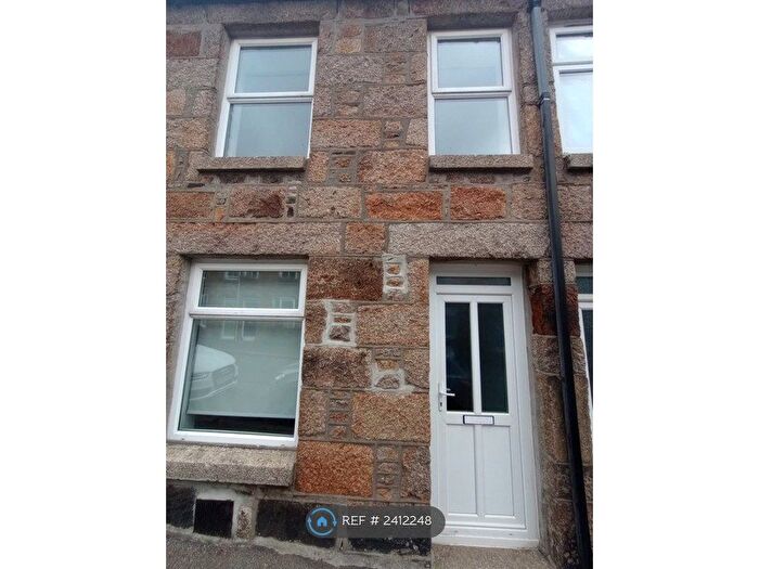 2 Bedroom Terraced House To Rent In St James Street, Penzance, TR18