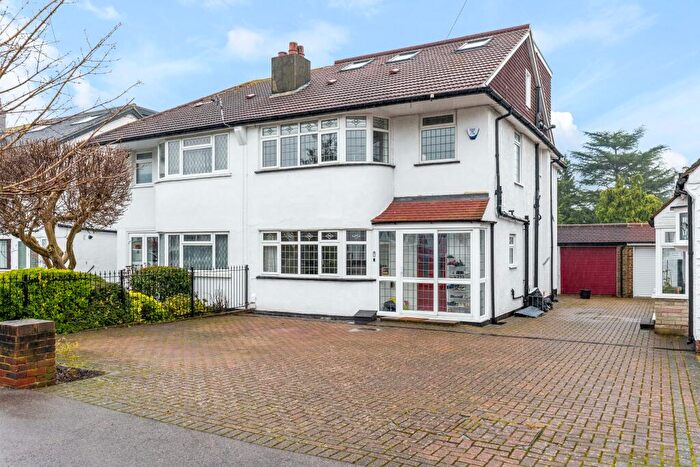 5 Bedroom Semi-Detached House To Rent In Eden Way, Beckenham, BR3