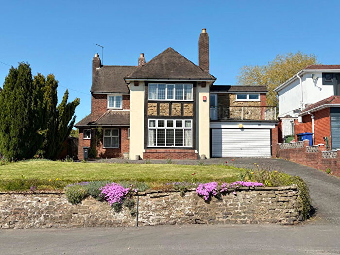 4 Bedroom Detached House For Sale In Oakham Road, Oakham, Dudley, DY2