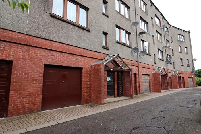 2 Bedroom Flat To Rent In Inchinnan Road, Paisley, Renfrewshire, PA3
