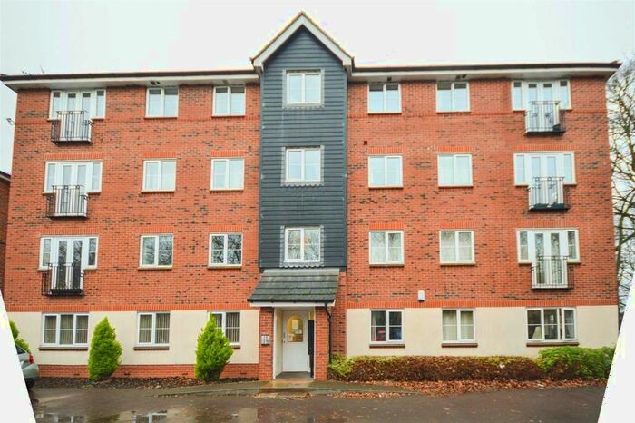 2 Bedroom Flat To Rent In Stavely Way, Gamston, Nottingham, Nottinghamshire, NG2